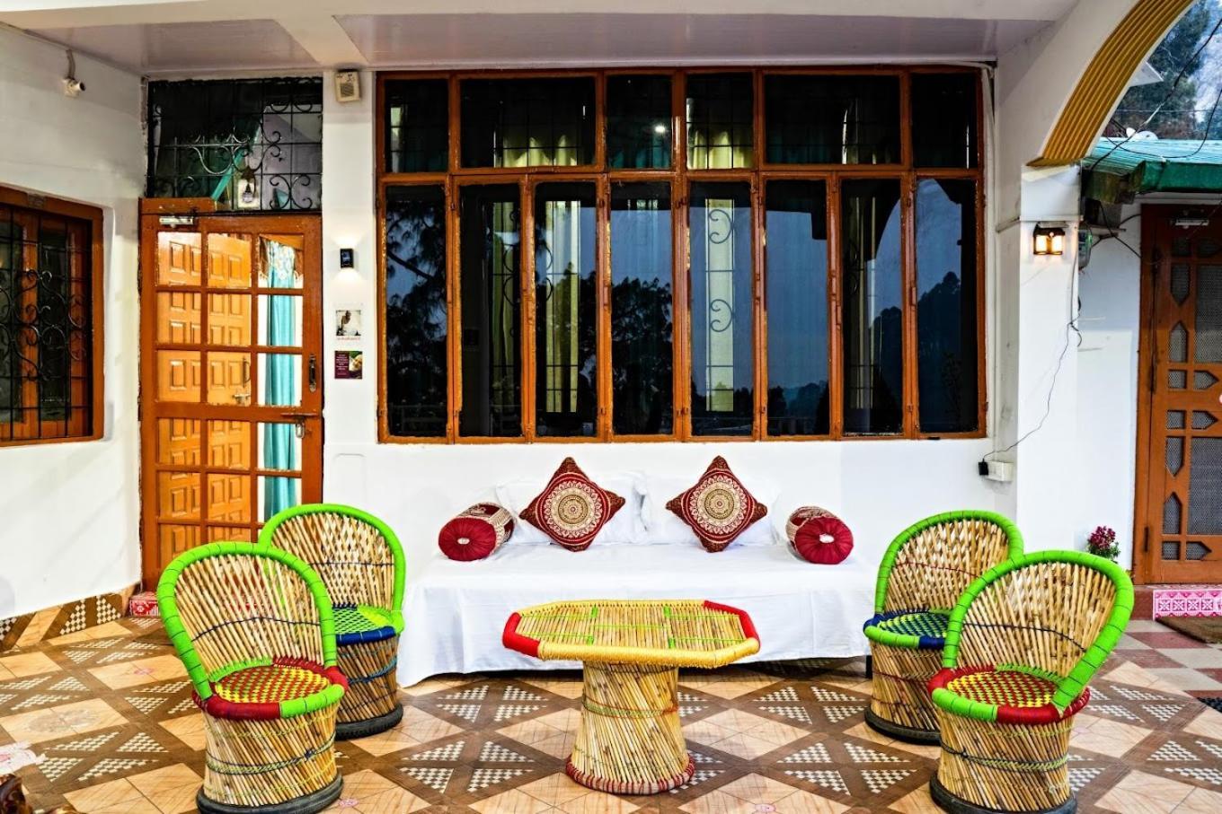 Nature's Vibe Near Kainchi Dham Holiday home Nainital